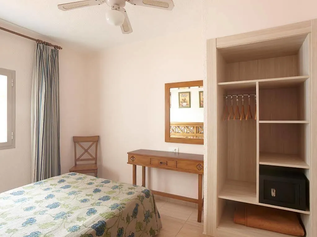 Hostal Mar y Huerta Es Cana España